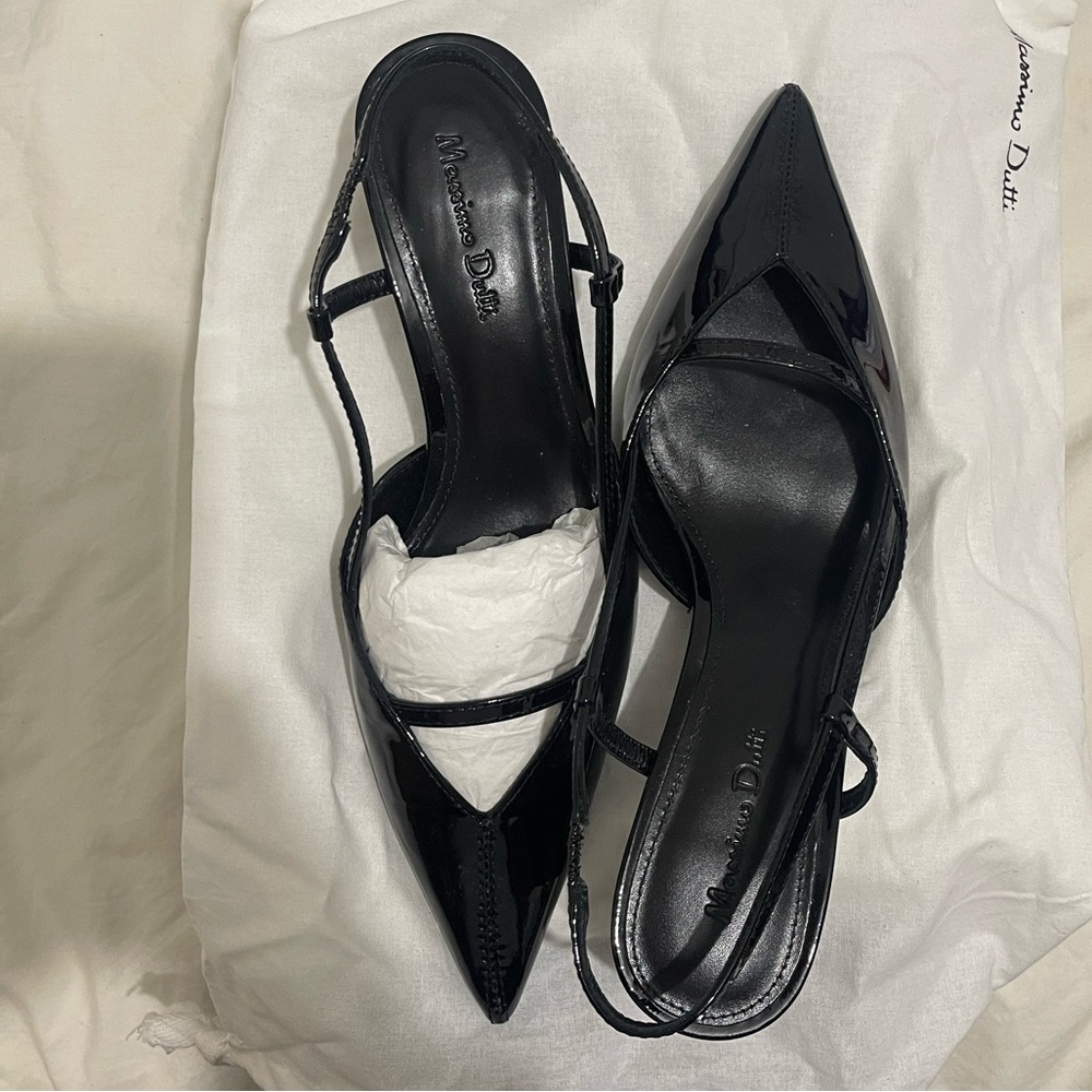 Massimo Dutti Black Patent Leather Heels